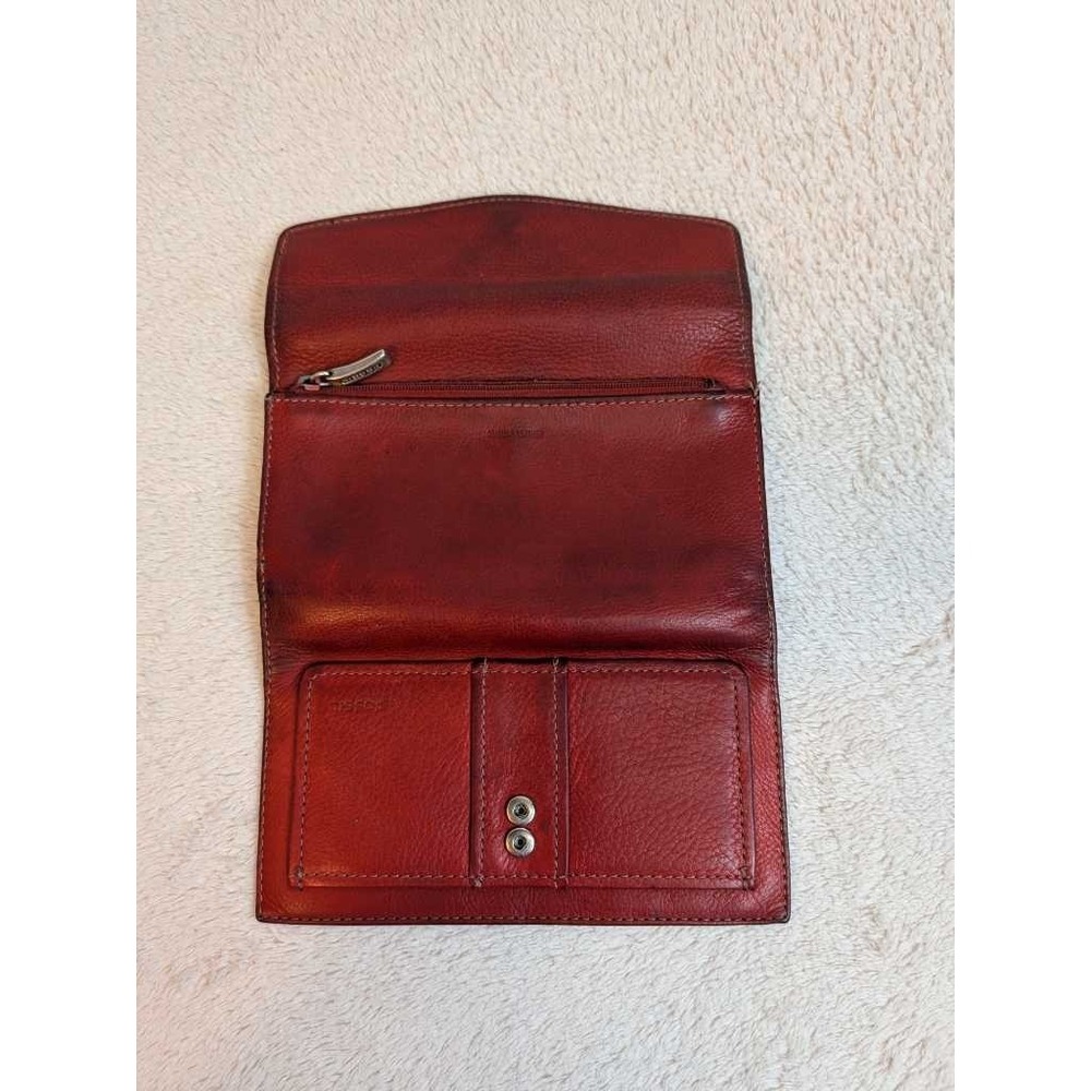 Fossil Red Leather Tri-Fold Wallet RFID Blocking Snap Closure Women's - Picture 7 of 9